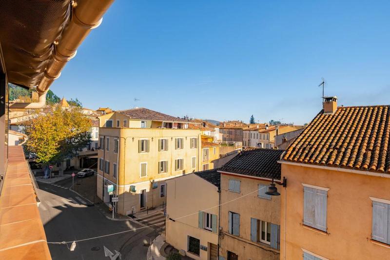 Appartement - 77 m² - 3 pièces