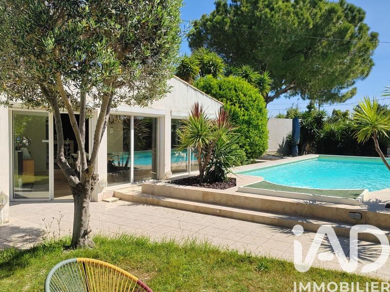 Maison - 200 m² - 7 pièces