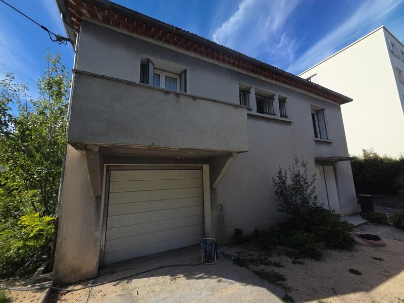 Maison - 83 m² - 5 pièces