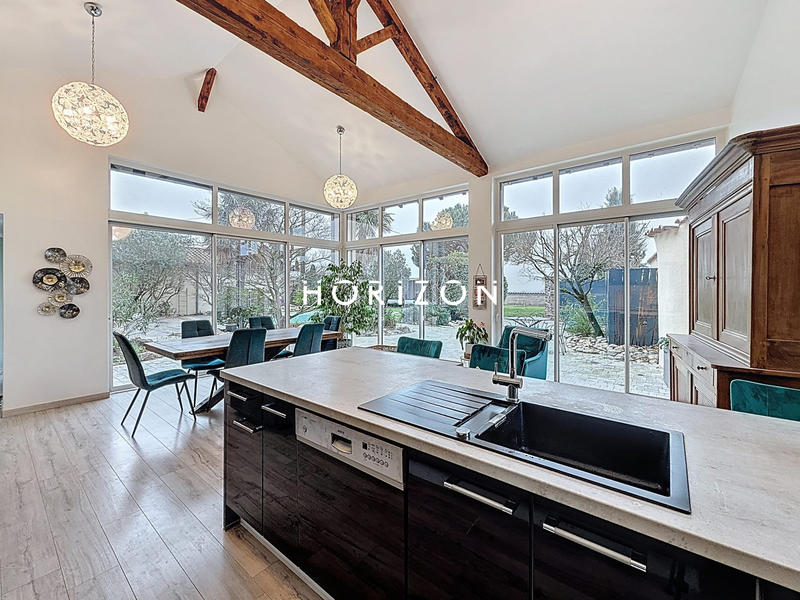 Maison ancienne - 195 m² - 7 pièces