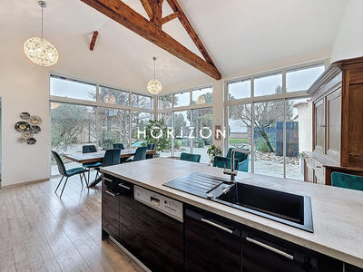 Maison ancienne - 195 m² - 7 pièces