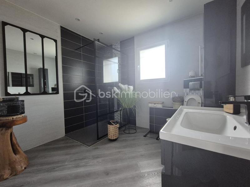 Maison - 150 m² - 4 pièces