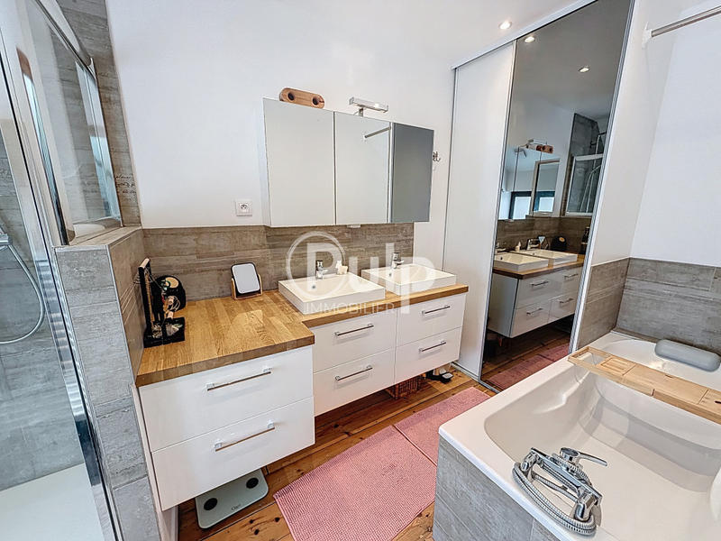 Maison - 80 m² - 5 pièces