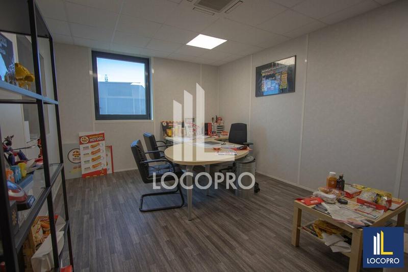 Local d'activité / Entrepôt - 360 m²