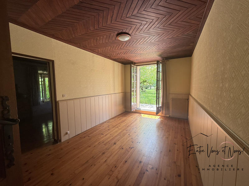 Maison ancienne - 257 m² - 9 pièces