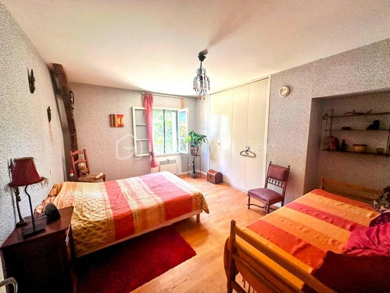 Maison ancienne - 225 m² - 9 pièces