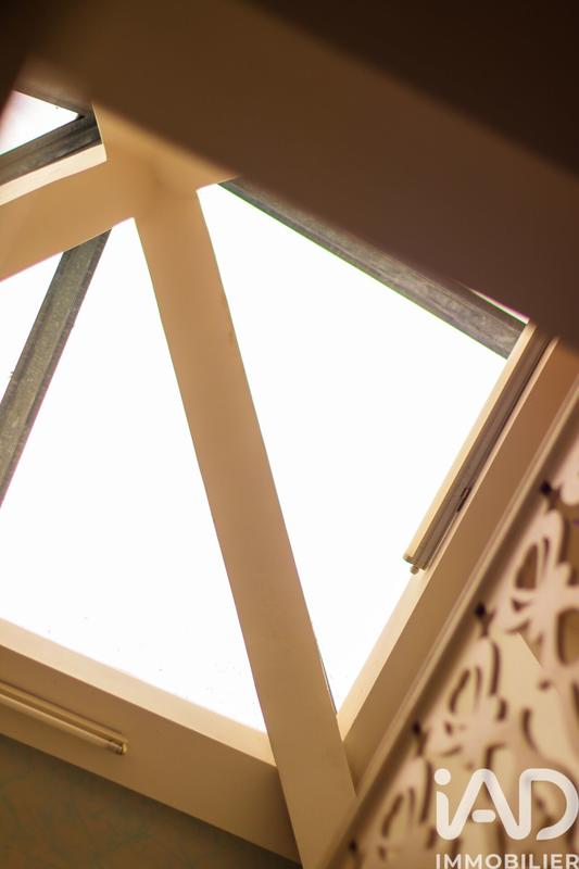 Maison - 681 m² - 17 pièces