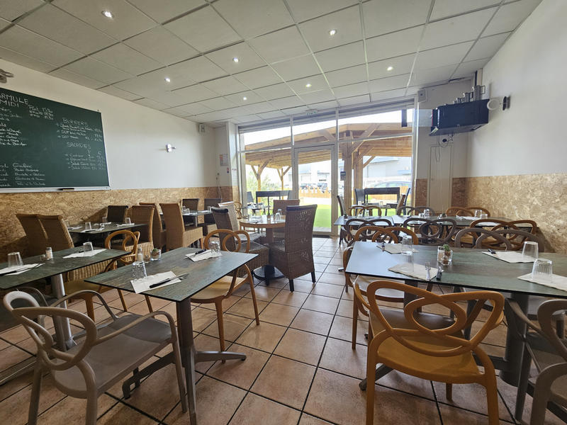 Fonds de commerce - Magasins - 105 m²