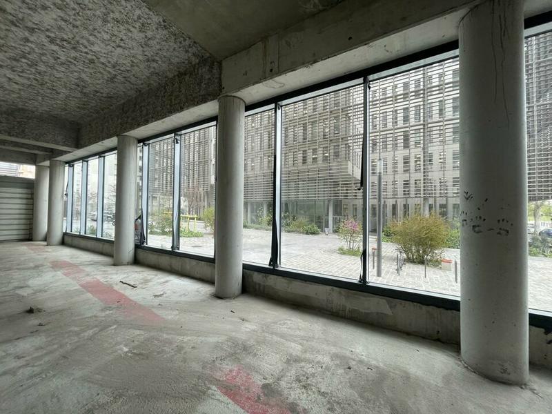 Local commercial - 223 m²