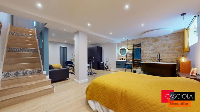 Maison - 131 m² - 6 pièces