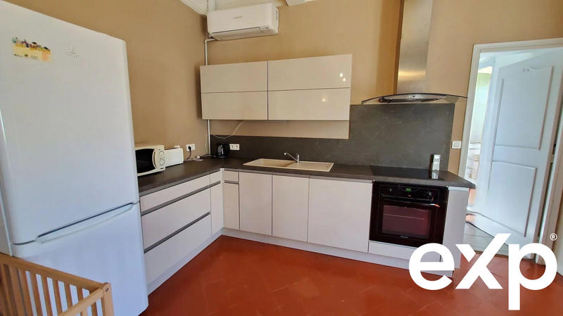 Maison - 430 m² - 18 pièces