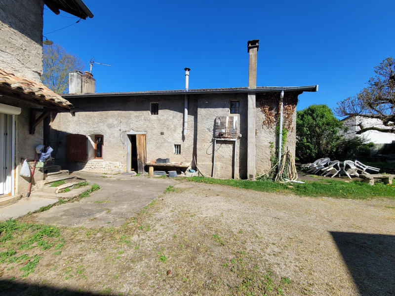 Maison - 180 m² - 5 pièces