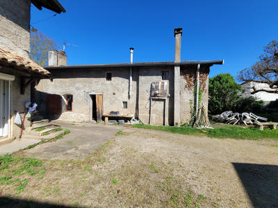 Maison - 180 m² - 5 pièces