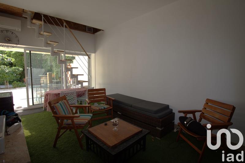 Maison - 240 m² - 8 pièces