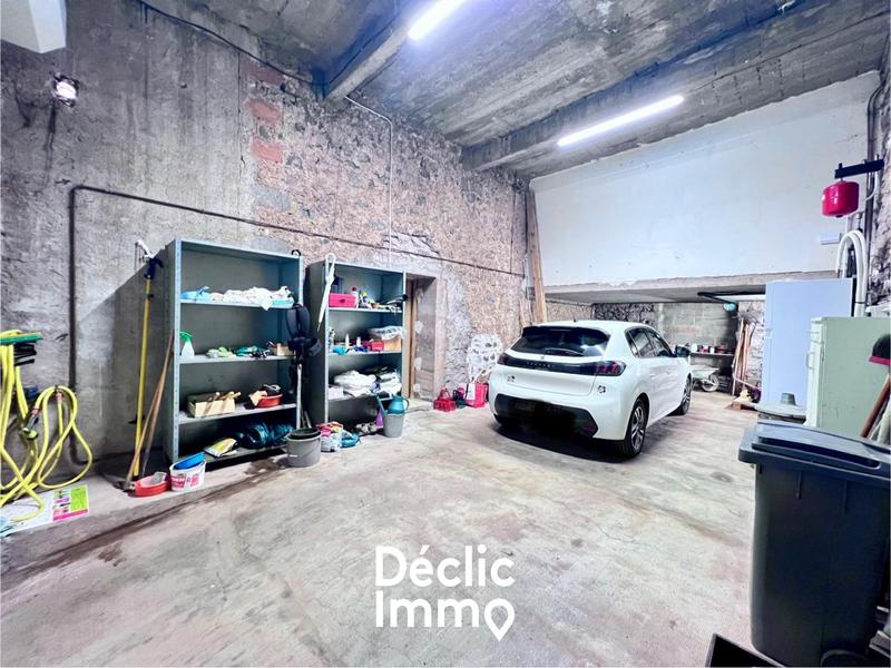 Maison - 211 m² - 6 pièces