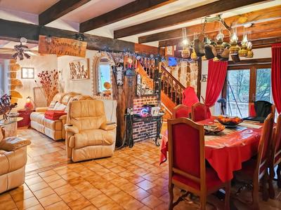 Maison - 136 m² - 4 pièces