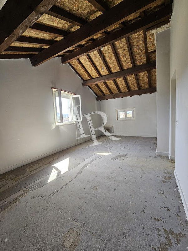 Maison - 145 m² - 5 pièces