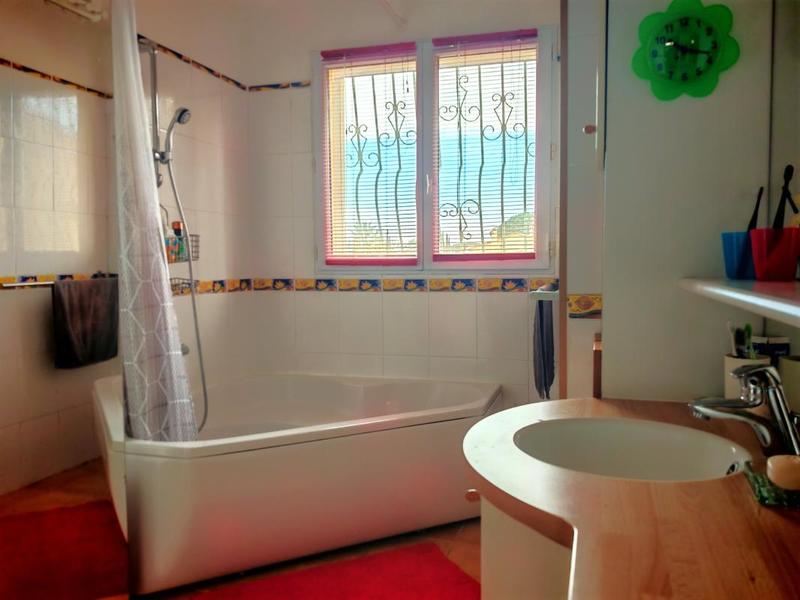 Maison - 121 m² - 5 pièces