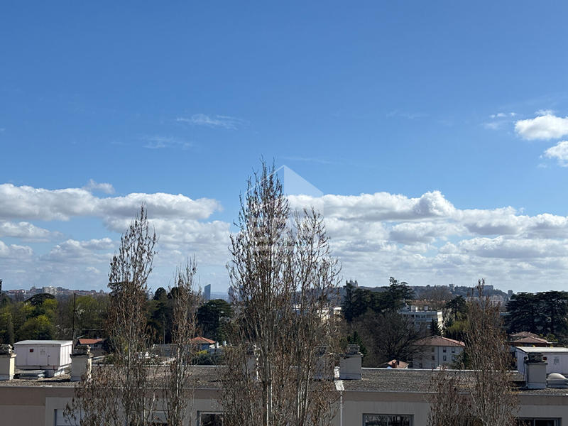 Appartement - 93 m² - 4 pièces