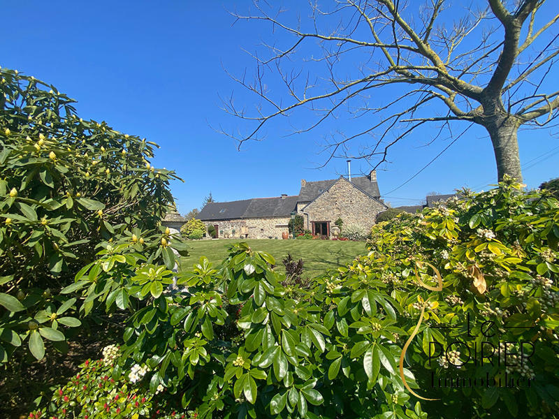 Maison - 159 m² - 7 pièces