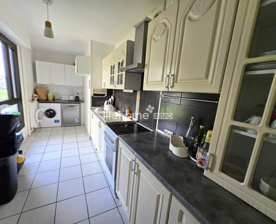 Appartement - 86 m² - 4 pièces