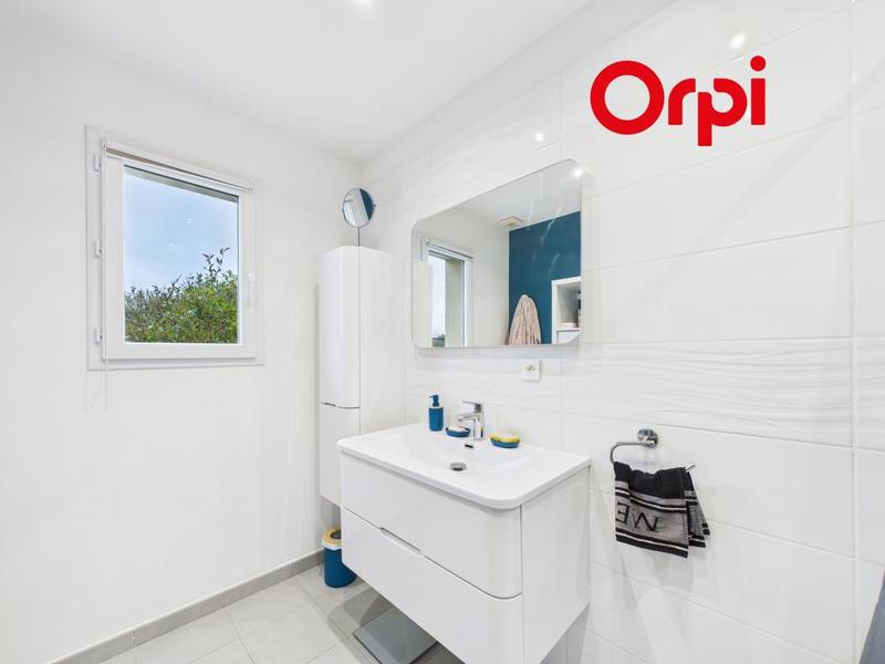 Maison - 102 m² - 5 pièces