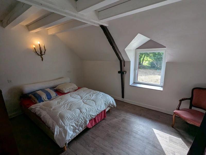 Maison - 224 m² - 9 pièces