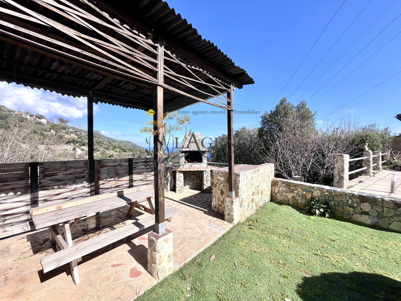 Maison - 135 m² - 6 pièces