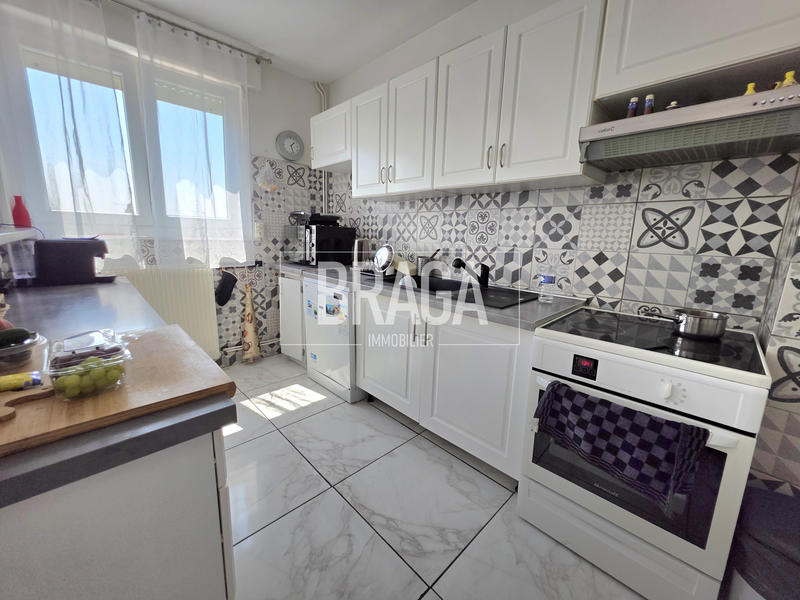 Maison - 82 m² - 5 pièces