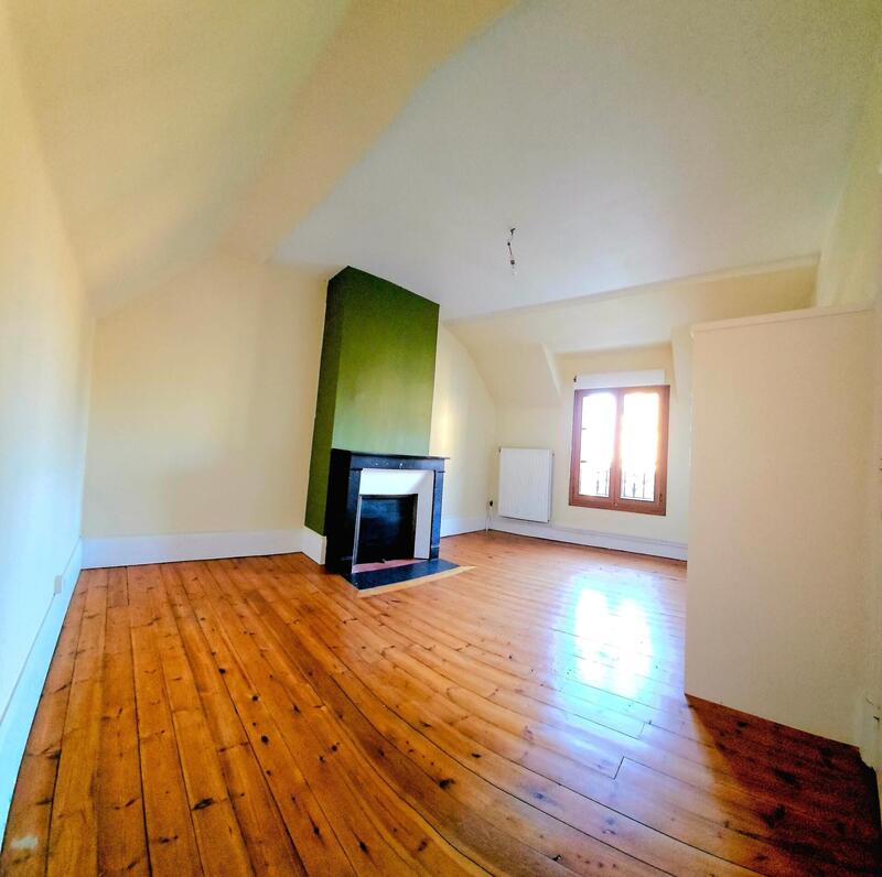 Maison de village - 105 m² - 5 pièces