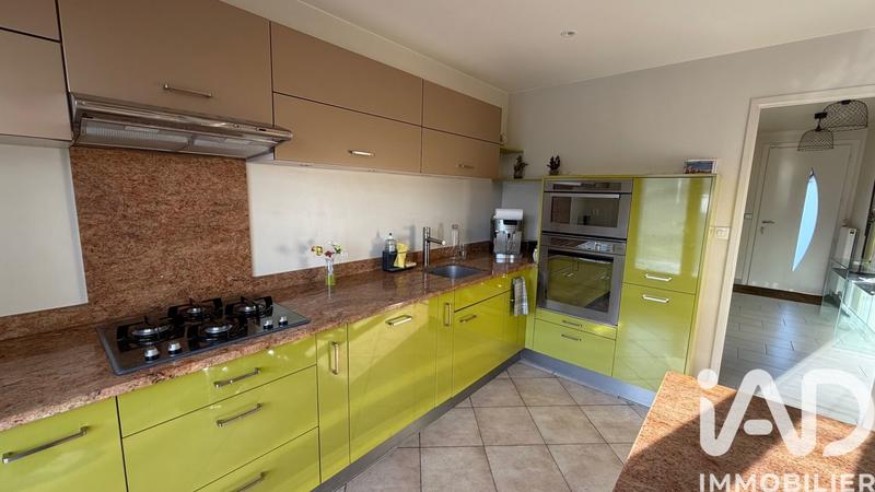 Maison - 166 m² - 8 pièces