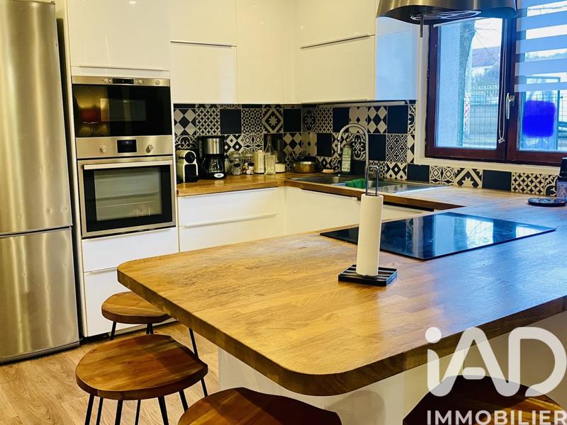 Maison - 140 m² - 6 pièces