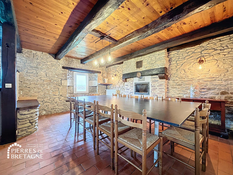 Longère - 270 m² - 10 pièces