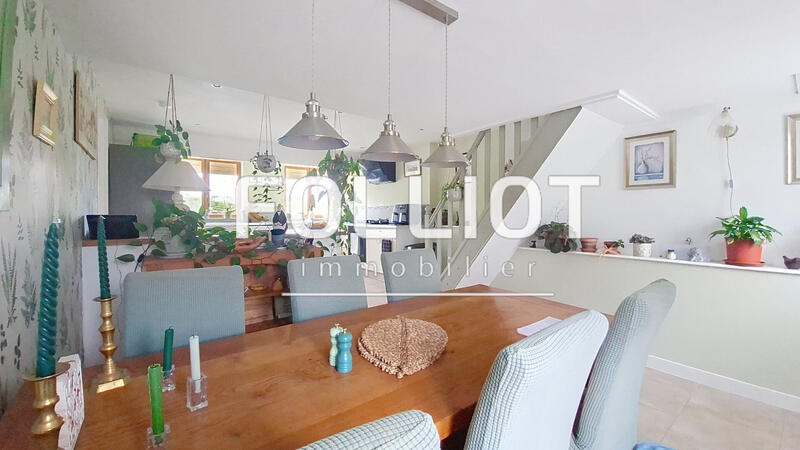 Maison - 170 m² - 7 pièces