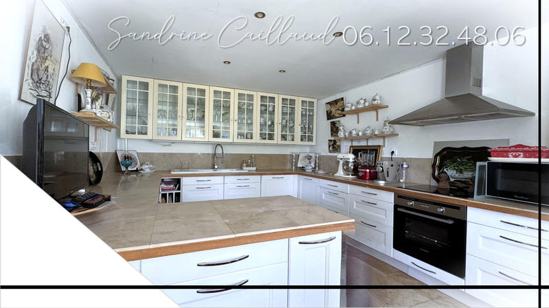 Maison - 145 m² - 6 pièces