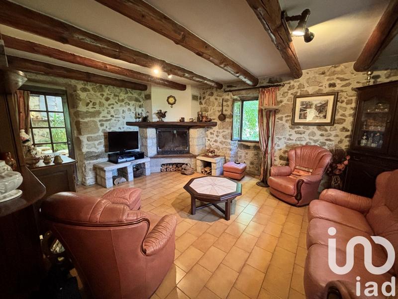 Maison - 220 m² - 10 pièces