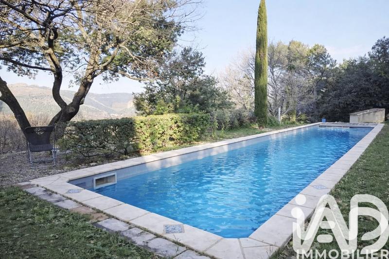 Maison - 289 m² - 7 pièces