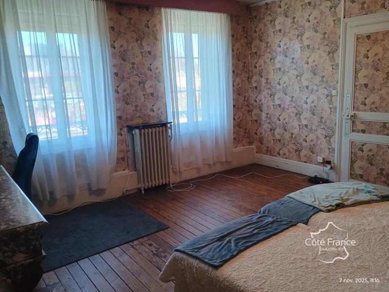 Maison de ville - 211 m² - 8 pièces