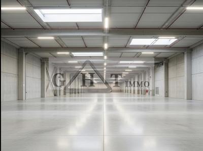 Entrepôt - 1 820 m²