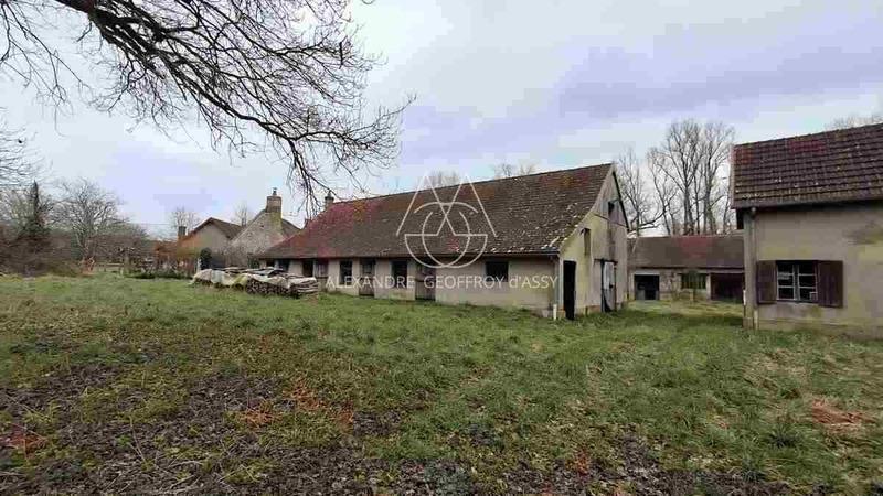 Corps de ferme - 600 m² - 15 pièces