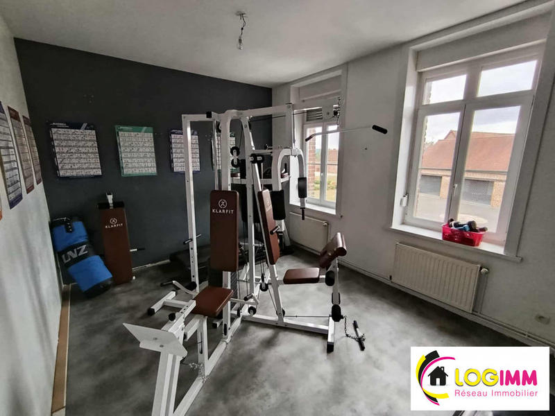 Maison - 203 m² - 10 pièces