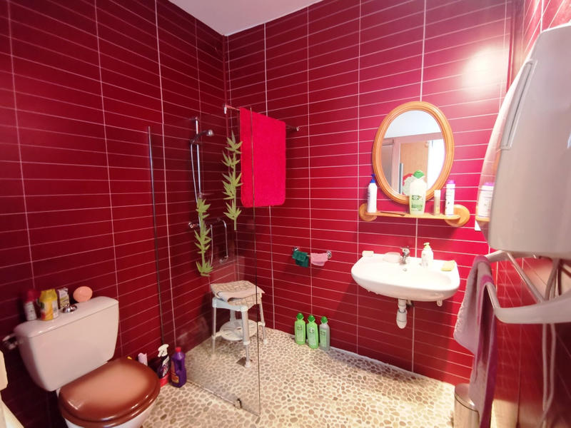 Maison - 215 m² - 8 pièces