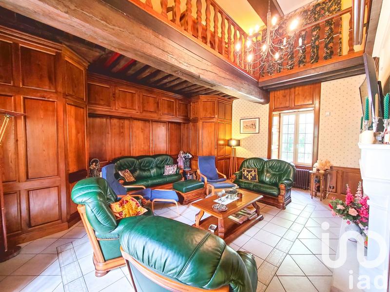 Maison - 284 m² - 10 pièces