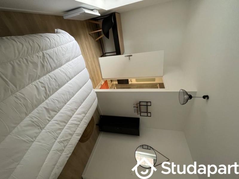 Chambre - 12 m² - 1 pièce