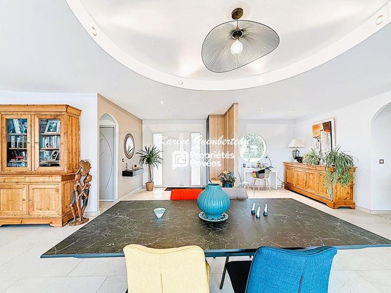 Villa - 160 m² - 4 pièces