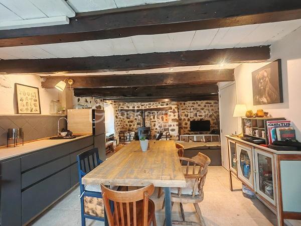 Maison en pierre - 80 m² - 3 pièces