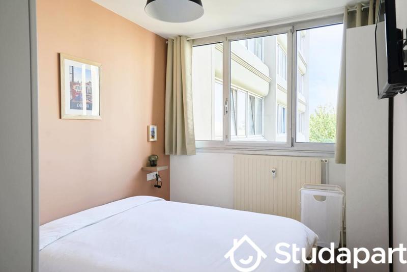 Chambre - 10 m² - 1 pièce