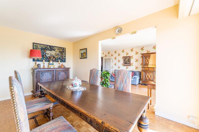 Appartement - 112 m² - 6 pièces