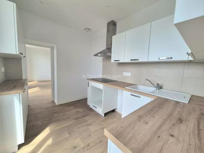 Appartement - 60 m² - 3 pièces