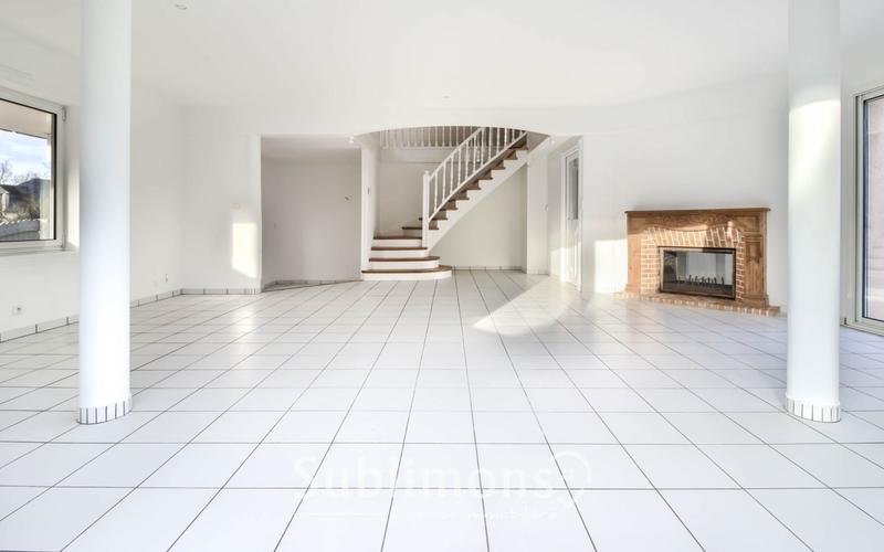 Maison - 175 m² - 6 pièces